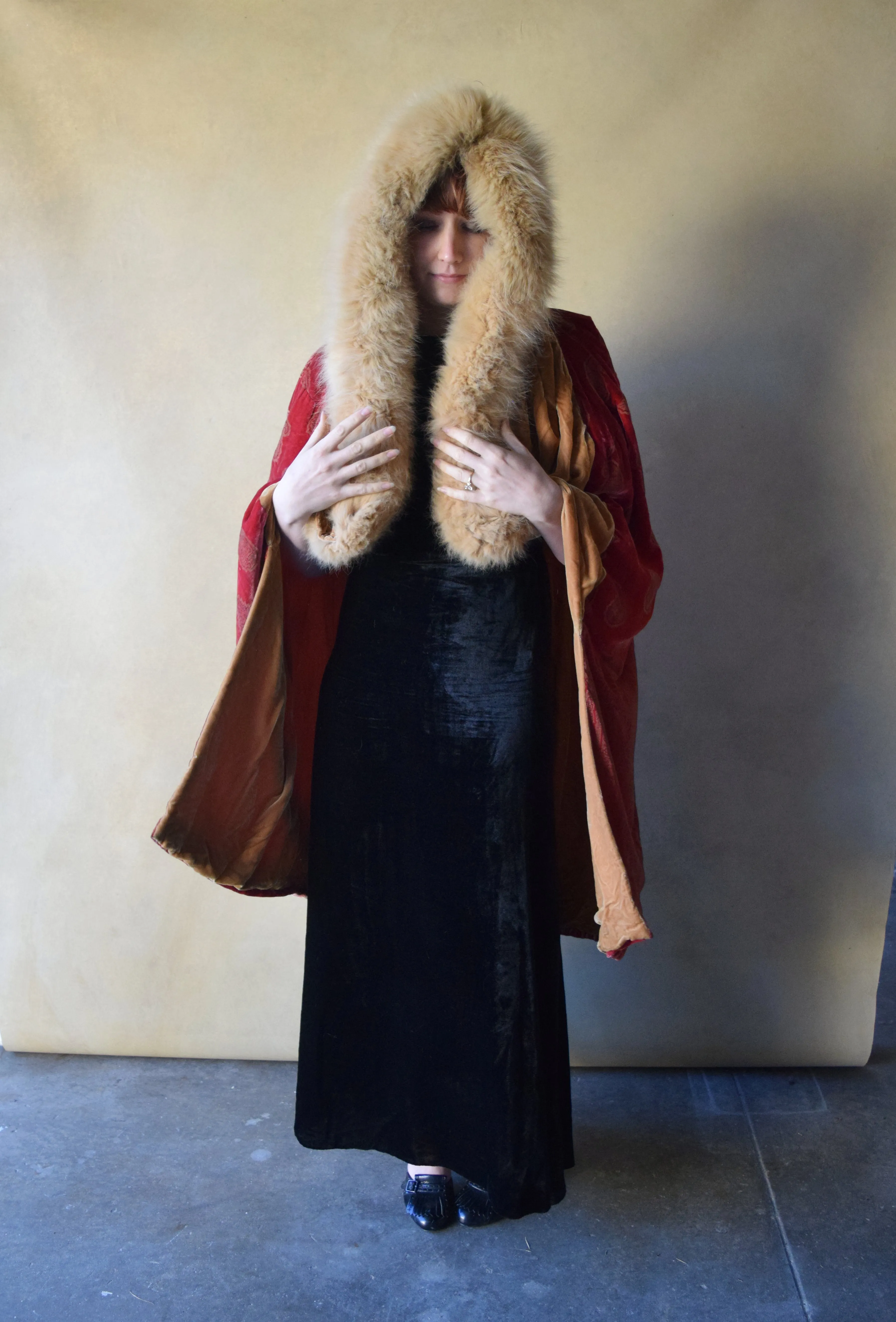 1920s stenciled cape . vintage 20s silk velvet coat . one size