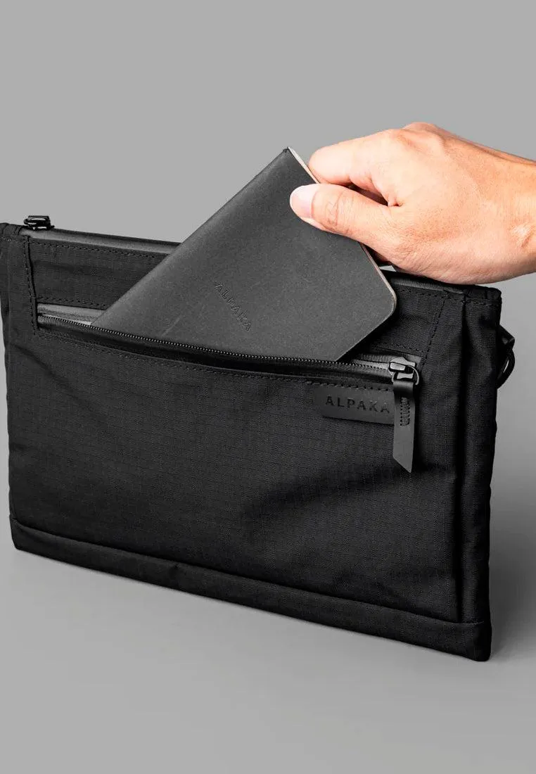 Alpaka Zip Pouch Max V2