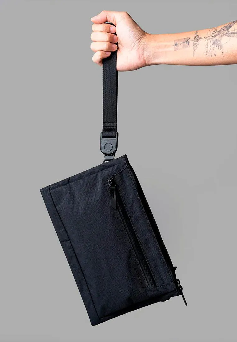 Alpaka Zip Pouch Max V2