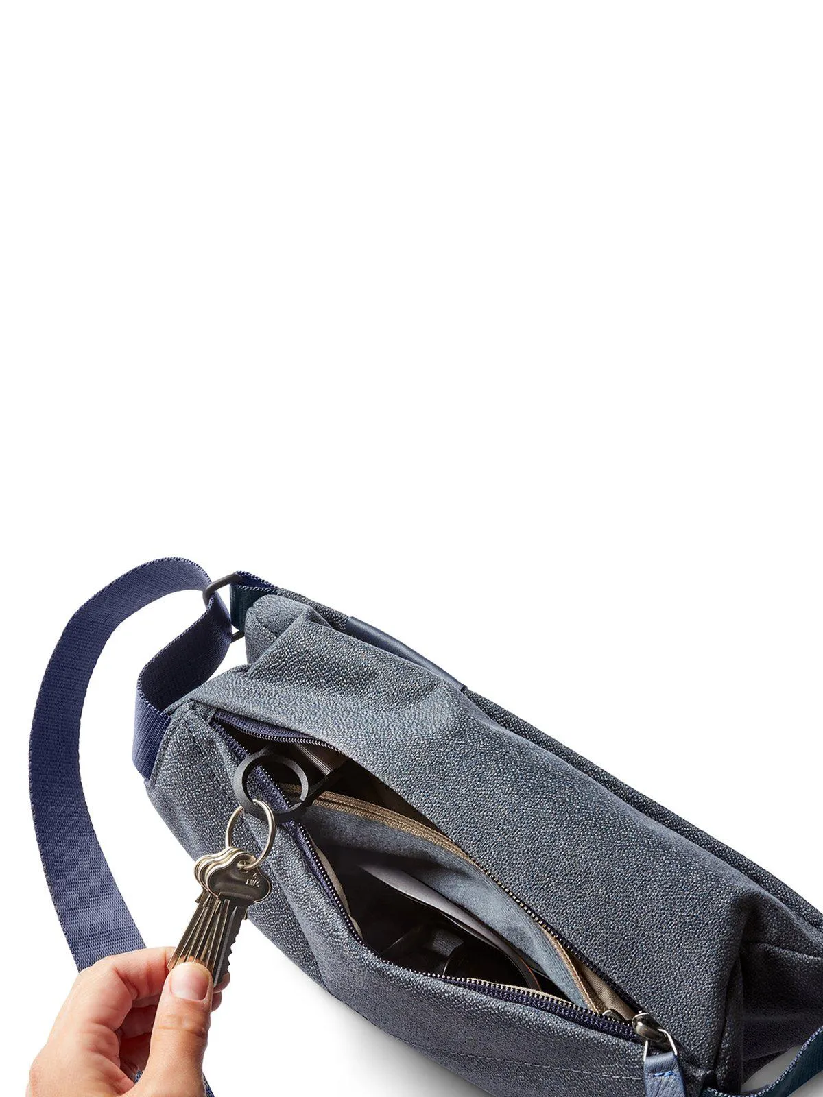 Bellroy Sling Bag Mini Basalt Recycled