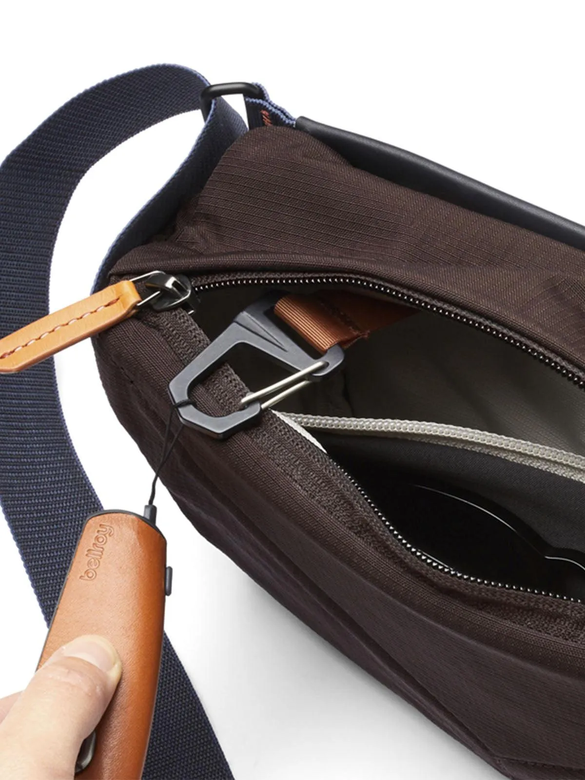 Bellroy Sling Bag Mini Premium Deep Plum