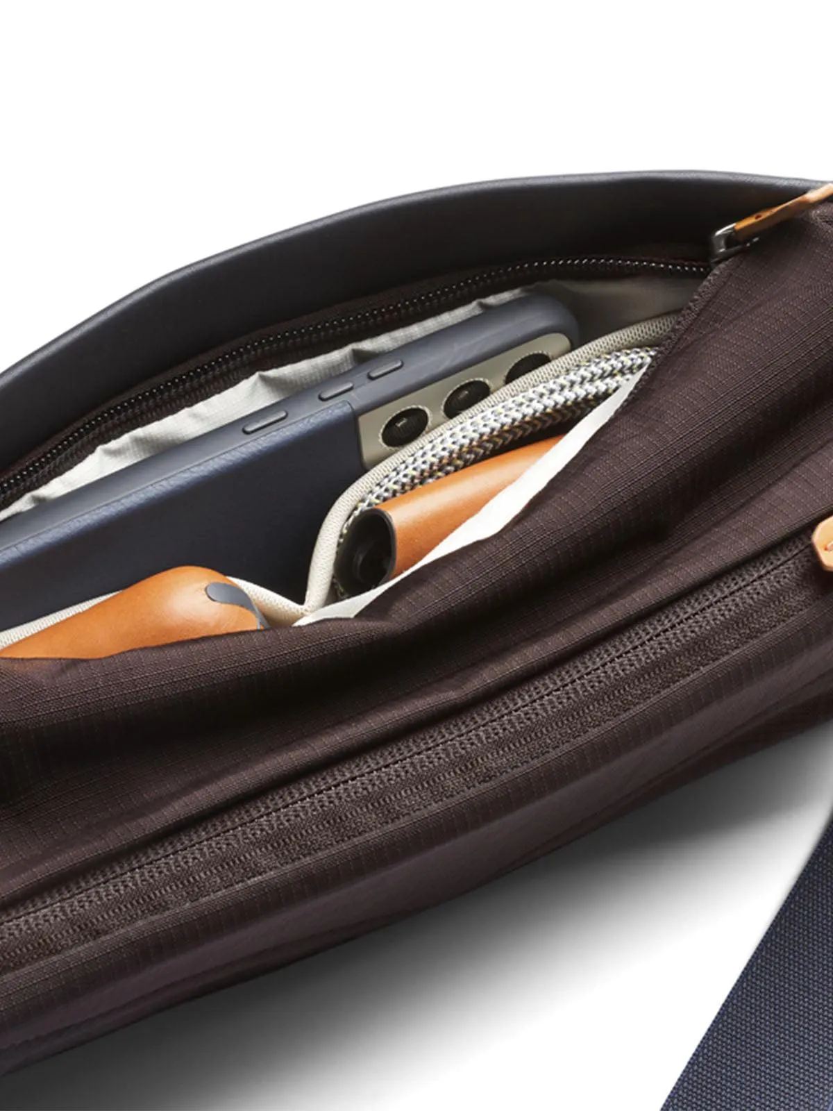 Bellroy Sling Bag Mini Premium Deep Plum