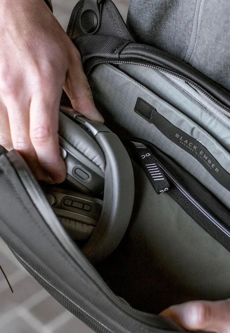 Black Ember Grip Sling Jet Black