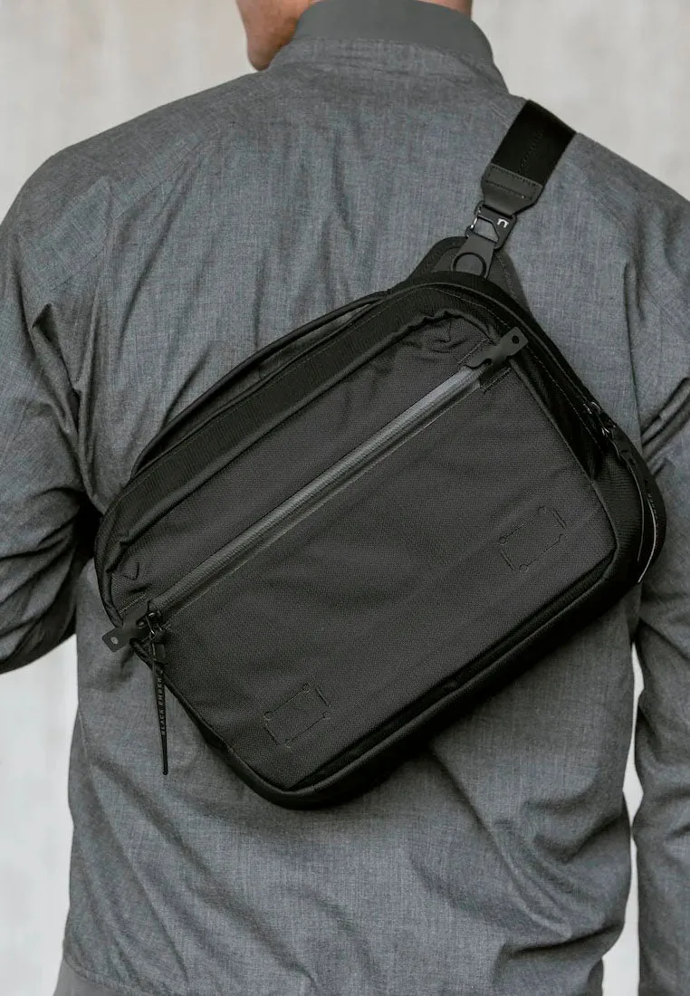 Black Ember Grip Sling Jet Black