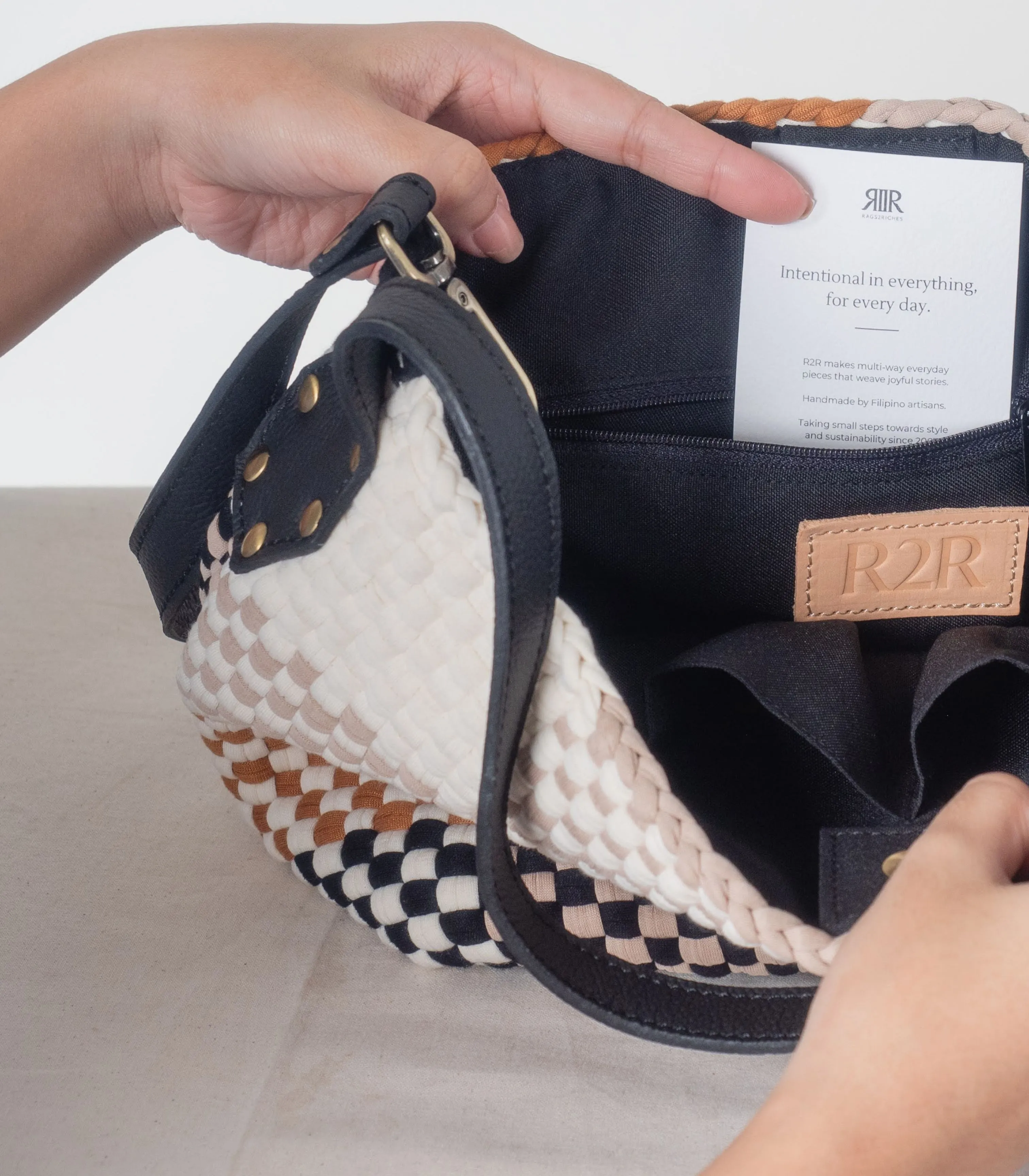 Buslo Micro Bag