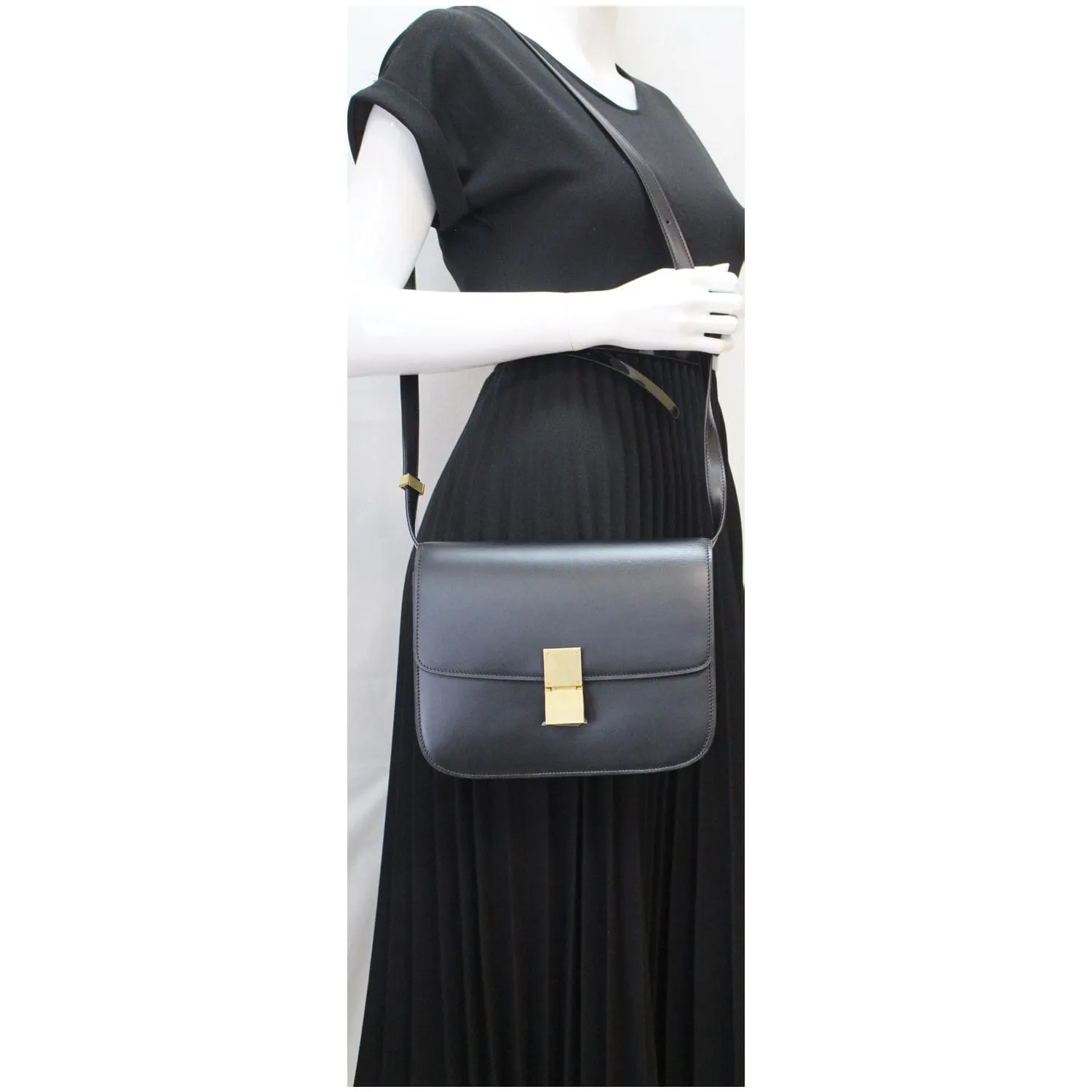 CELINE Classic Box Medium Calfskin Leather Crossbody Bag Black - 10% OFF