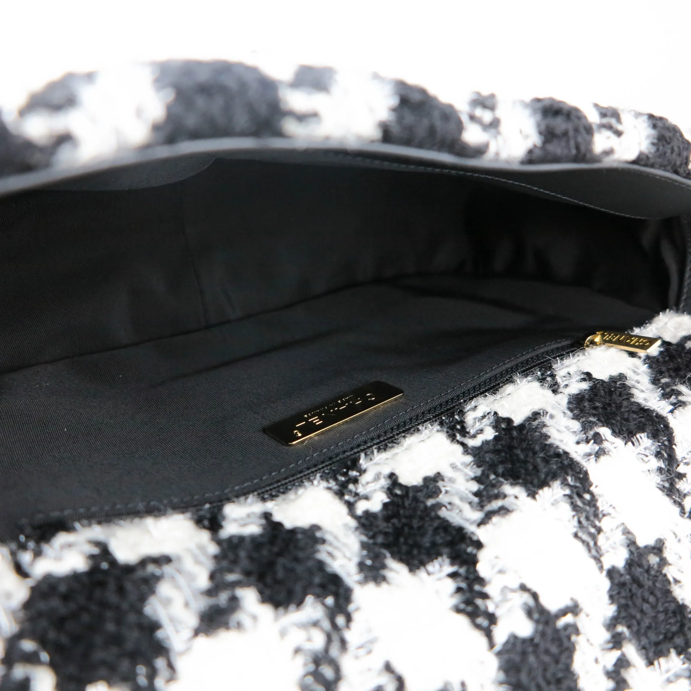 CHANEL 19 Medium Flap Bag in Black And White Houndstooth Tweed