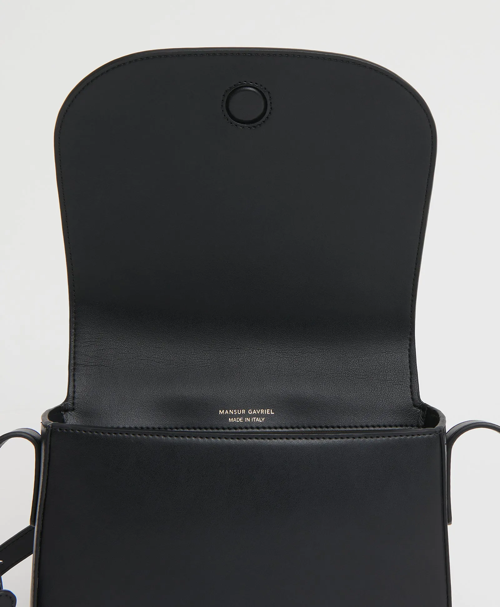 Classic Crossbody - Black