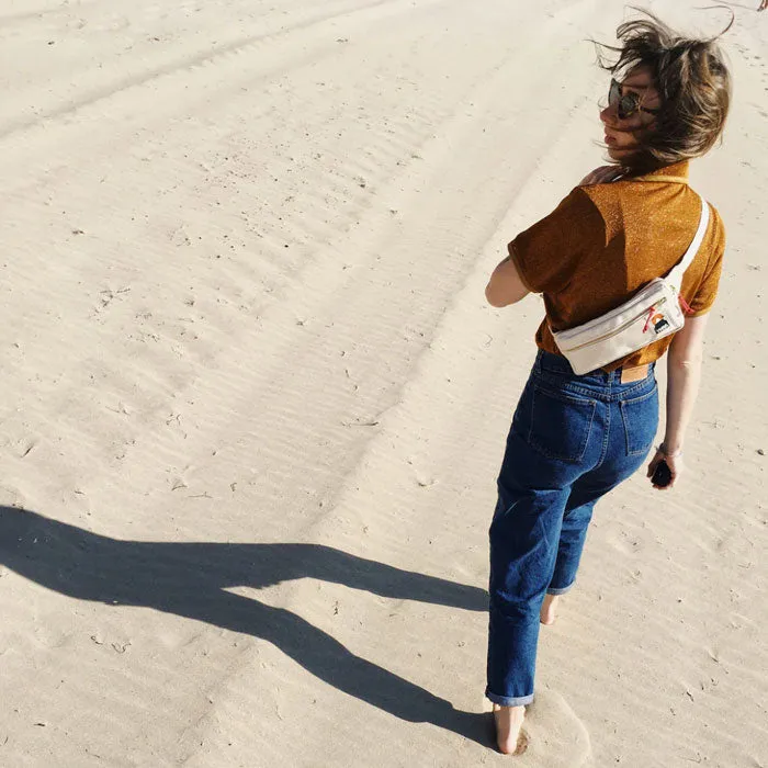 Fanny Pack in white von YKRA