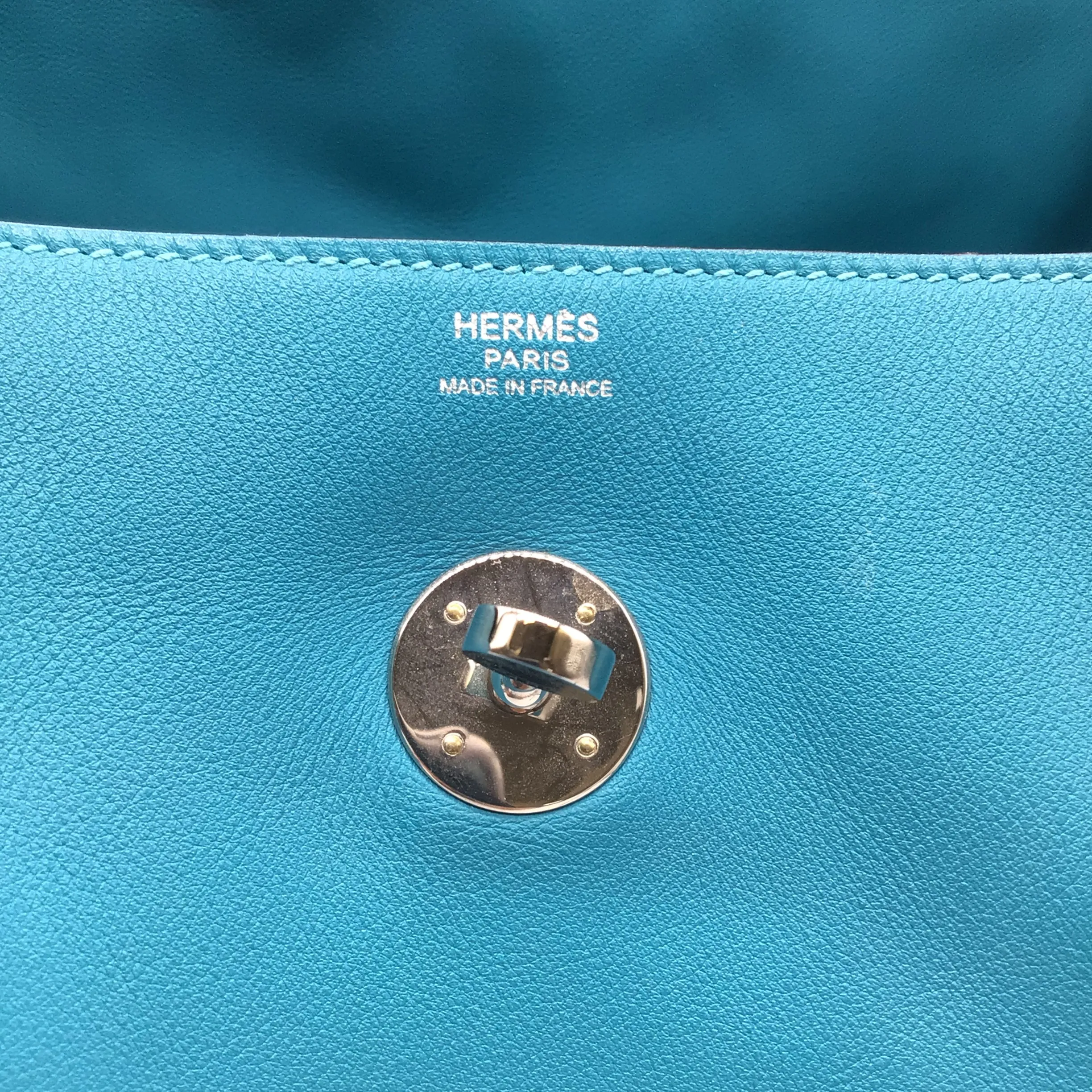 Hermes Turquoise 2007 Leather Lindy Handbag