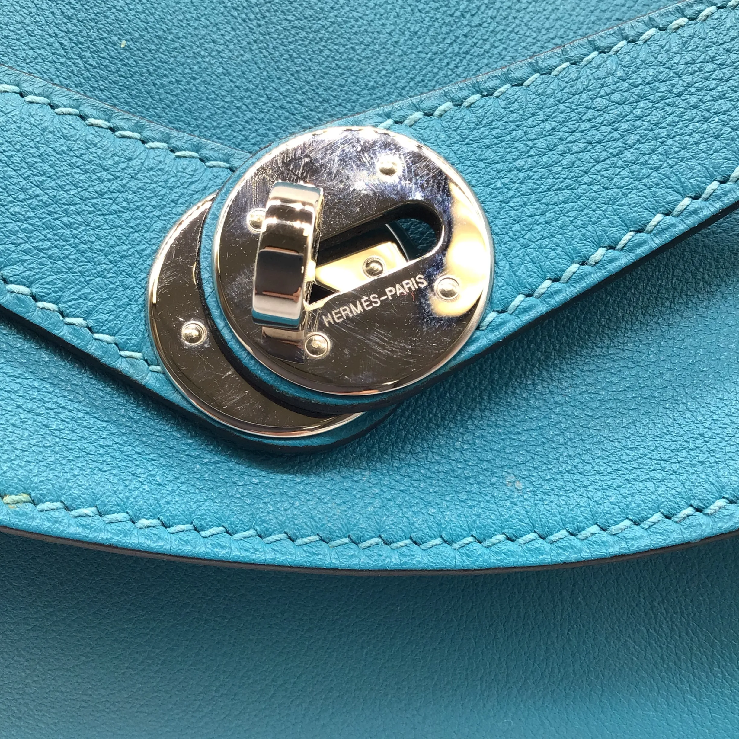Hermes Turquoise 2007 Leather Lindy Handbag