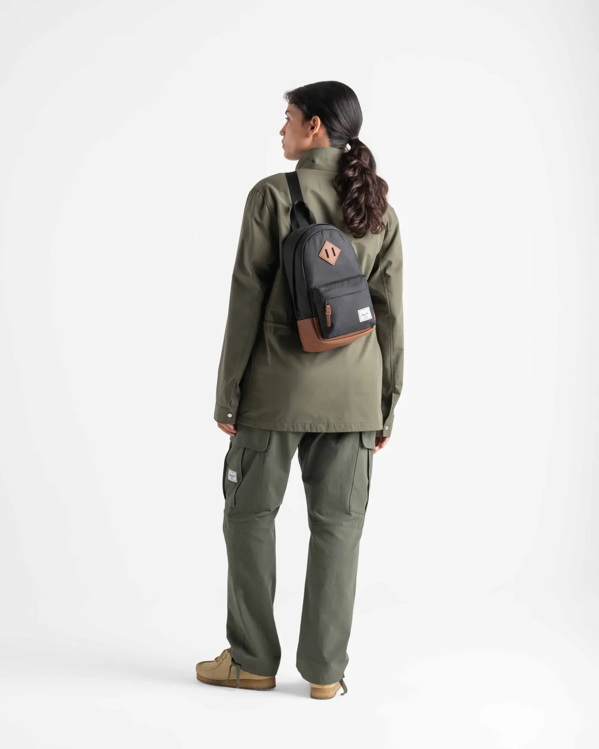 Herschel Heritage™ Shoulder Bag - 8L - Plum Perfect