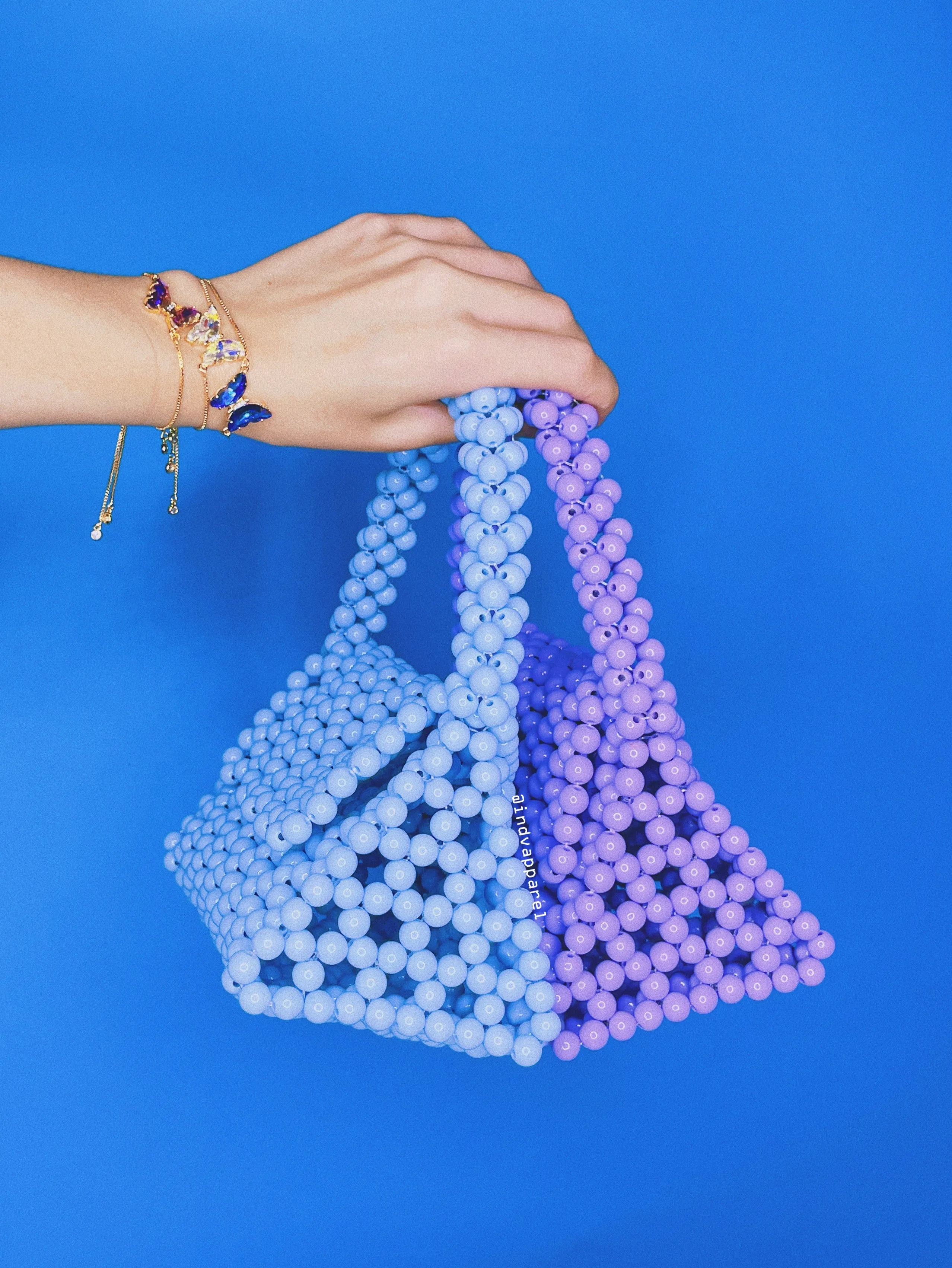 Triangle Top Handle Bead Bag