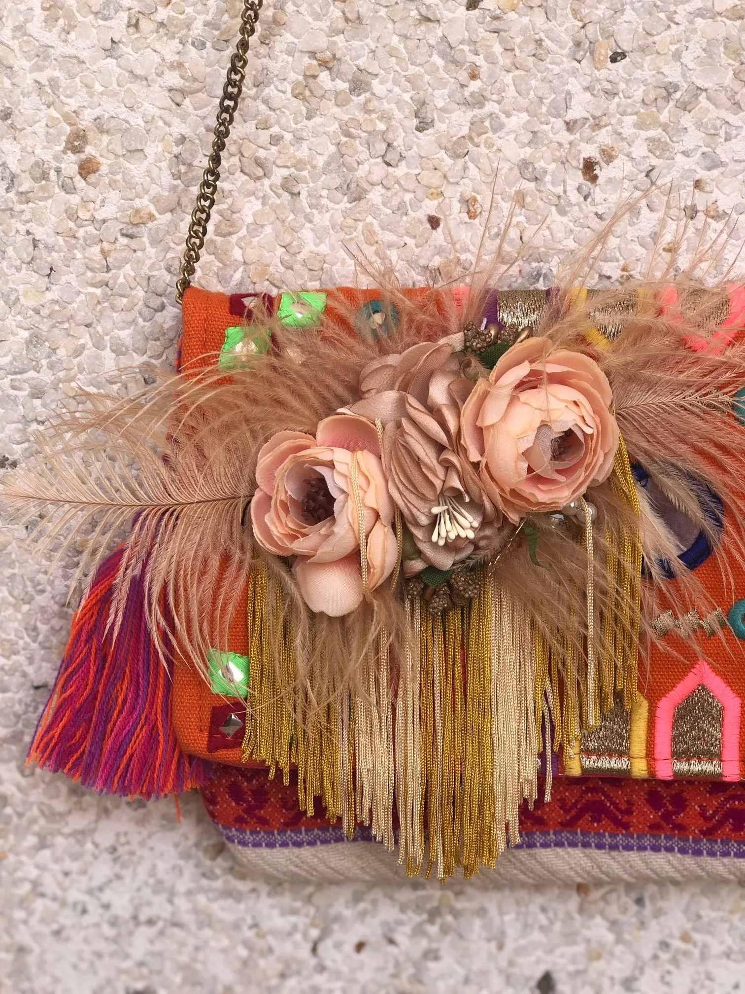 Wiki Flowers Clutch